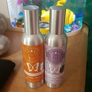 ❤Price Firm❤ 2 new Scentsy room sprays
